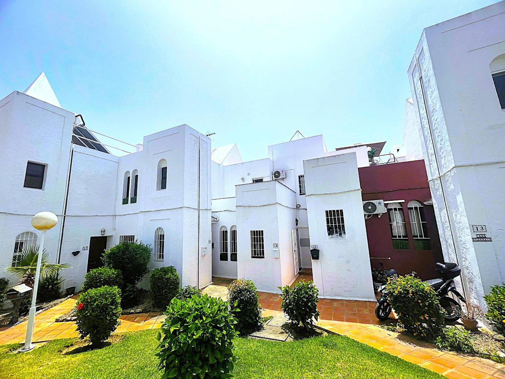 Urb. Alhambra II 15 Villa Nerja Buitenkant foto